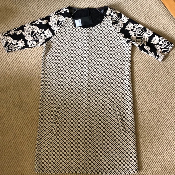 3/4 length sleeve sheath dress - Picture 1 of 3